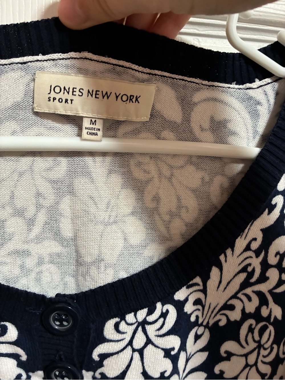 Jones New York Navy and White Floral Damask Short Sleeve Top - Picture 2 of 5